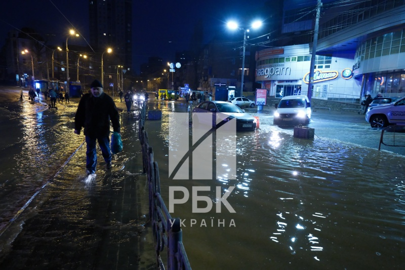 Як виглядає Лук'янівка у Києві після атаки Росії: фоторепортаж