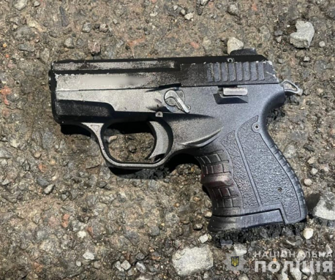 На Закарпатье при проверке документов мужчина стрелял в полицейского 3 На Закарпатье при проверке документов мужчина стрелял в полицейского