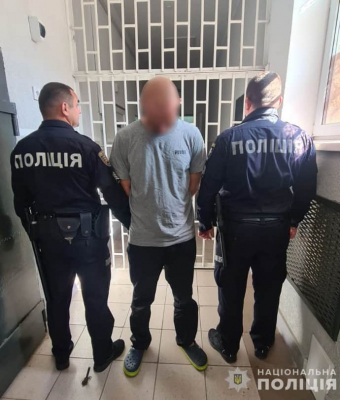 На Закарпатье при проверке документов мужчина стрелял в полицейского 2 На Закарпатье при проверке документов мужчина стрелял в полицейского