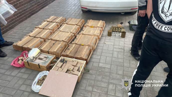 Нацполиция проводит более 500 обысков в рамках борьбы с незаконным оборотом оружия в стране 