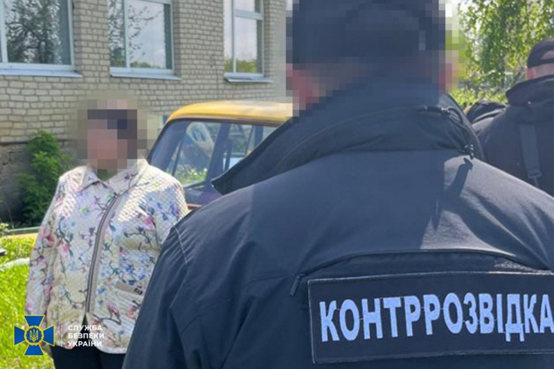 Наводили удари "Градами" по Сумській області: правоохоронці затримали подружжя агетнів РФ 3 Наводили удари "Градами" по Сумській області: правоохоронці затримали подружжя агетнів РФ