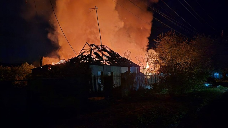 Нічний обстріл Харкова: в ОВА розповіли про наслідки і показали руйнування