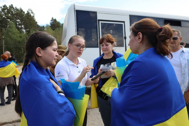 Оборонці "Азовсталі" і не тільки. Україна повернула з полону ще 49 військових