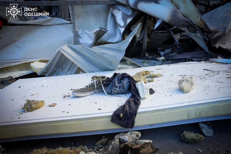 Обстріл Одеського району: одна людина загинула, кількість поранених зросла (відео) 6 Обстріл Одеського району: одна людина загинула, кількість поранених зросла (відео)