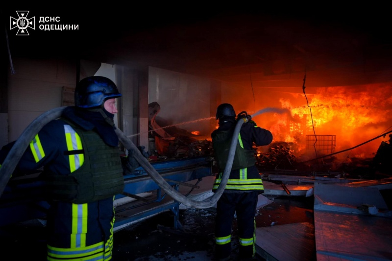 Обстріл Одеського району: одна людина загинула, кількість поранених зросла (відео) 10 Обстріл Одеського району: одна людина загинула, кількість поранених зросла (відео)