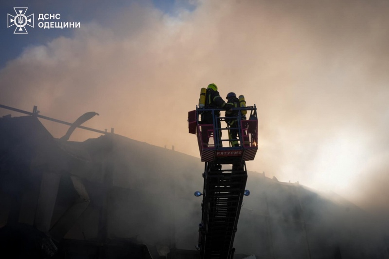 Обстріл Одеського району: одна людина загинула, кількість поранених зросла (відео) 12 Обстріл Одеського району: одна людина загинула, кількість поранених зросла (відео)