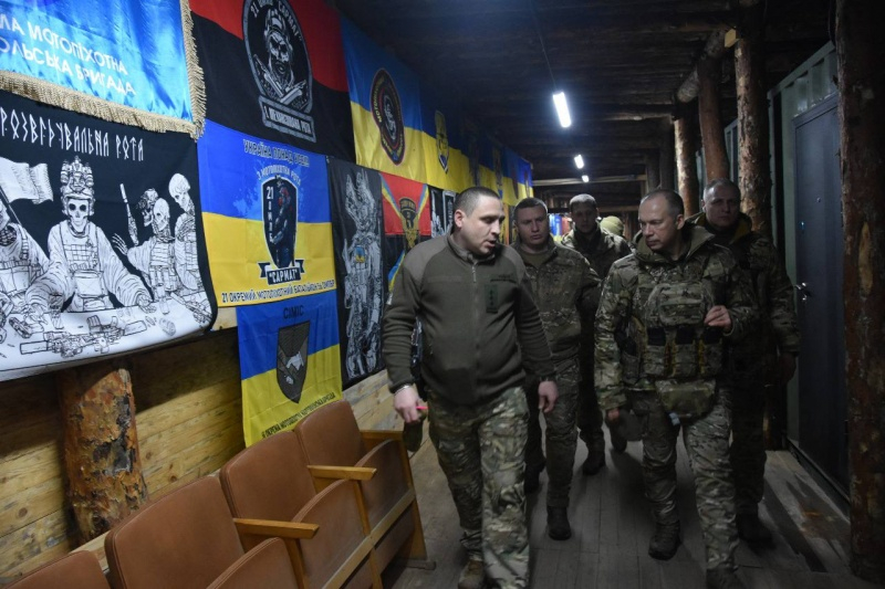 Окупанти намагаються розвинути наступ на Часів Яр і в напрямку Сіверська, - Сирський 5 Окупанти намагаються розвинути наступ на Часів Яр і в напрямку Сіверська, - Сирський