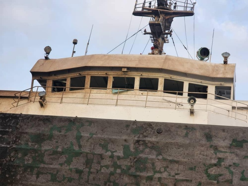 Окупанти завдали удару по порту Південний, пошкоджено цивільне судно 4 Окупанти завдали удару по порту Південний, пошкоджено цивільне судно