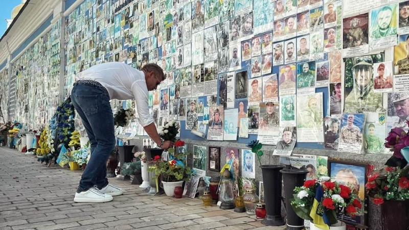 Опонент Орбана прибув з візитом до України (фото)