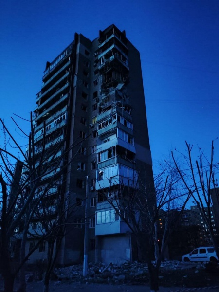 Палали будинки, серед жертв - рятувальники. Які наслідки нальоту "Шахедів" на Харків