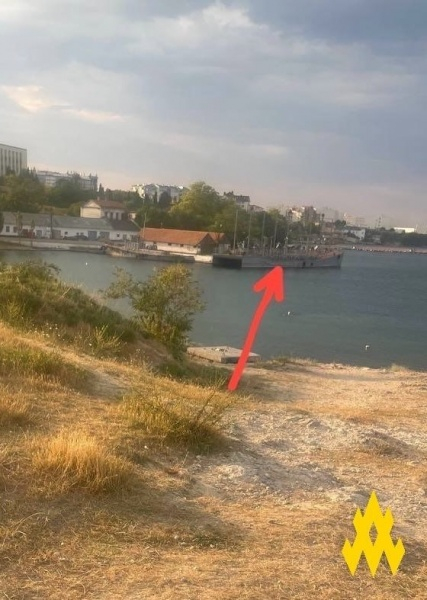 Партизани "АТЕШ" проводять розвідку Стрілецької бухти у Севастополі 6 Партизани "АТЕШ" проводять розвідку Стрілецької бухти у Севастополі