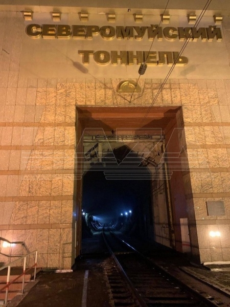Підрив стратегічної залізниці у РФ: пропагандисти вигадали "замикання" та показали фото 2 Підрив стратегічної залізниці у РФ: пропагандисти вигадали "замикання" та показали фото