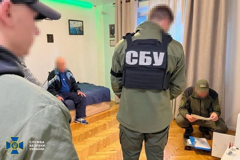 "Полювали" на ППО Patriot в Києві та Черкасах. СБУ затримала двох агентів РФ 4 "Полювали" на ППО Patriot в Києві та Черкасах. СБУ затримала двох агентів РФ