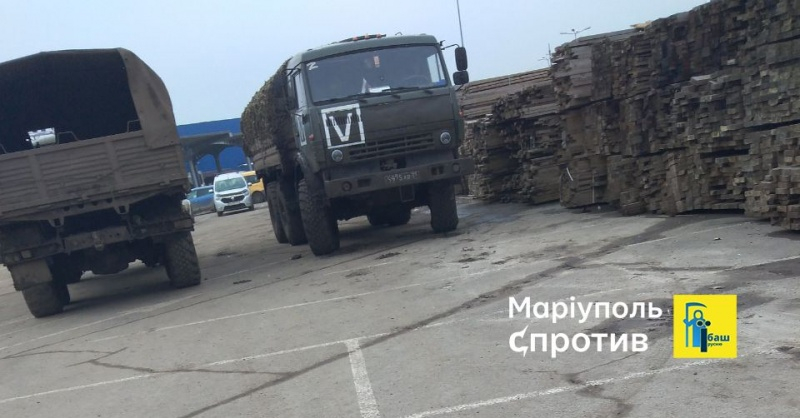 Пошкоджено ЗРК і не лише: стали відомі деталі "прильоту" під Маріуполем 3 Пошкоджено ЗРК і не лише: стали відомі деталі "прильоту" під Маріуполем