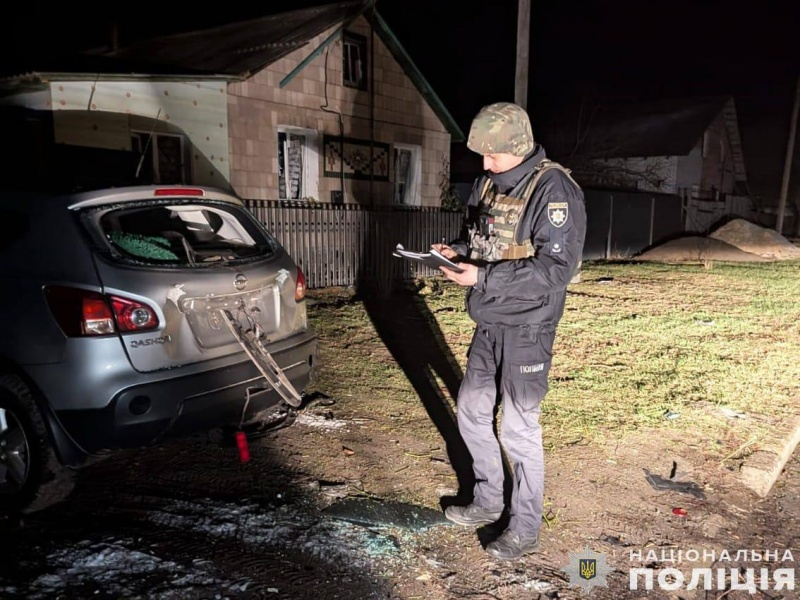 Пожежа в багатоповерхівці в Глевасі, вирва під Львовом: все про наслідки нальоту "Шахедів"