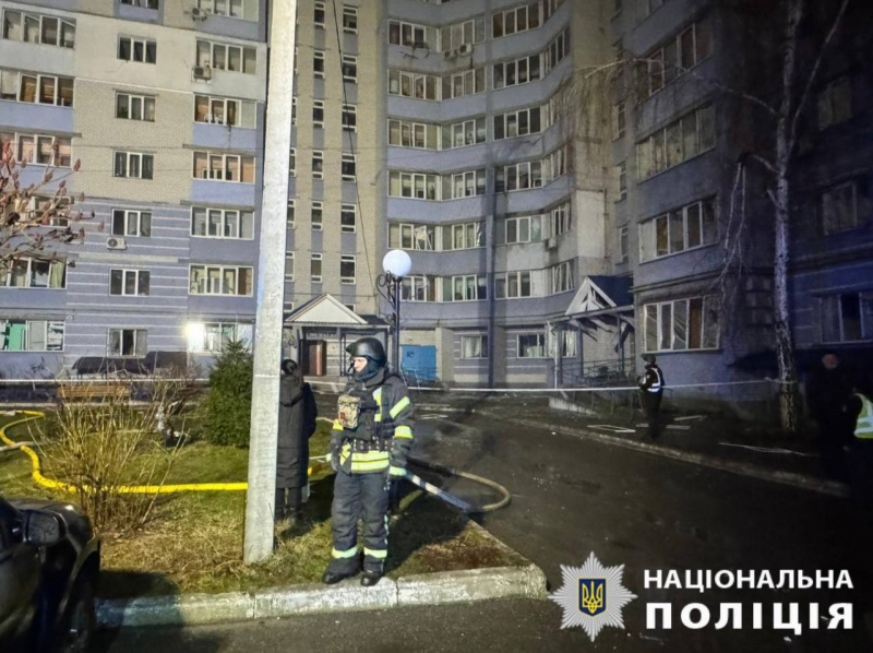 Пожежа в багатоповерхівці в Глевасі, вирва під Львовом: все про наслідки нальоту "Шахедів"