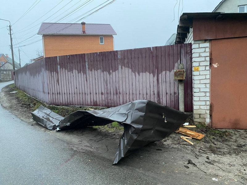 Пожежа в багатоповерхівці в Глевасі, вирва під Львовом: все про наслідки нальоту "Шахедів"