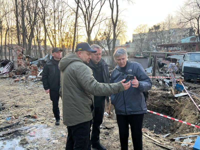Представниця МКС відвідала місця ракетних ударів росіян у Харкові та Грозі 3 Представниця МКС відвідала місця ракетних ударів росіян у Харкові та Грозі