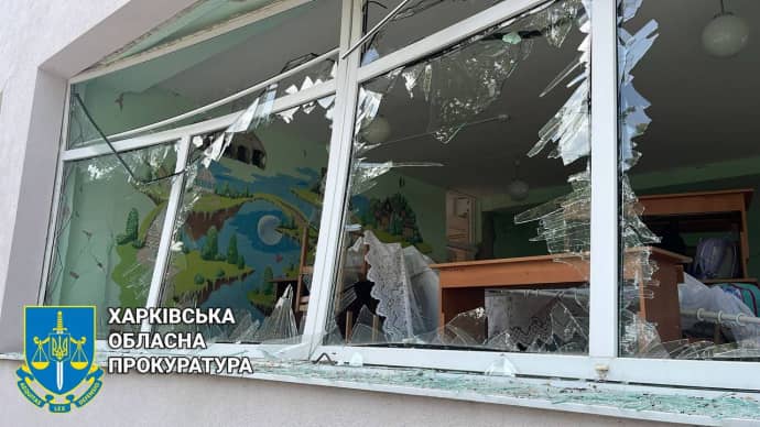 Прокуратура показала последствия ракетных ударов РФ по центру Чугуева: 8 человек пострадали 