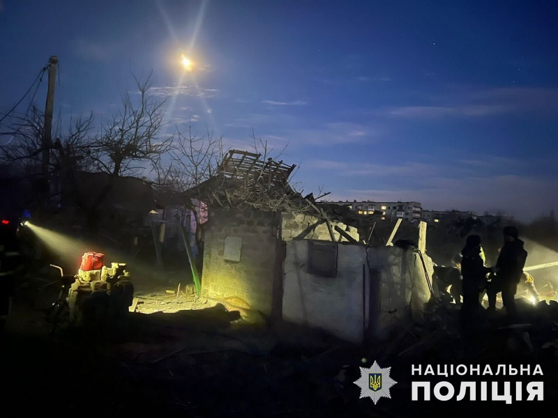 Ракетний удар по Гірнику: кількість поранених зросла, зруйновано приватні будинки (фото) 2 Ракетний удар по Гірнику: кількість поранених зросла, зруйновано приватні будинки (фото)