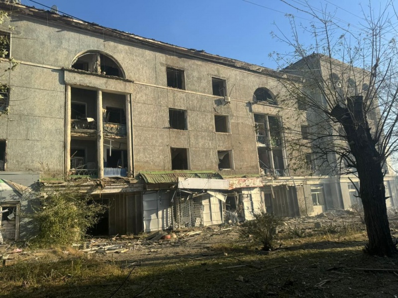 Росіяни скинули на Костянтинівку відразу три авіабомби: є жертва та поранені 1 Росіяни скинули на Костянтинівку відразу три авіабомби: є жертва та поранені
