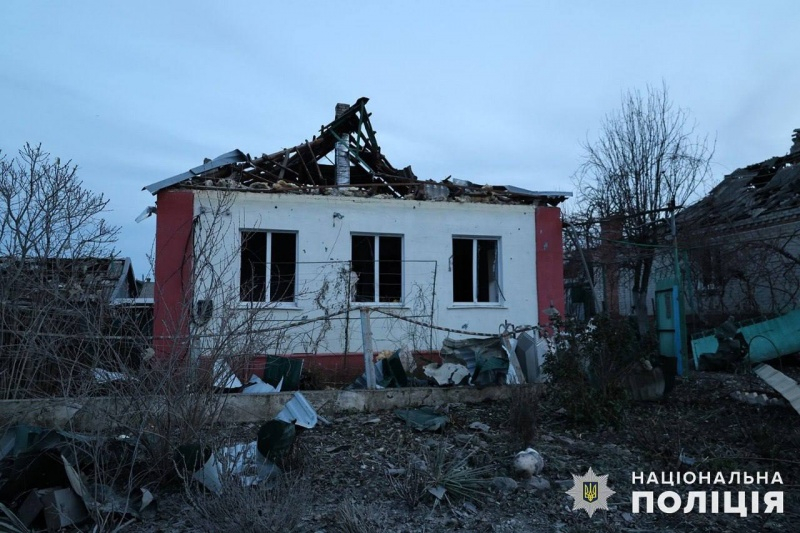 Росіяни вдарили авіабомбою по Слов'янську: четверо постраждалих, серед них дитина 2 Росіяни вдарили авіабомбою по Слов'янську: четверо постраждалих, серед них дитина