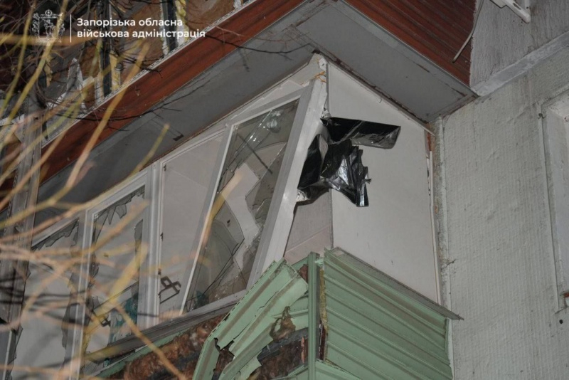 Росіяни вдарили дронами по Запоріжжю: в ОВА показали наслідки 3 Росіяни вдарили дронами по Запоріжжю: в ОВА показали наслідки