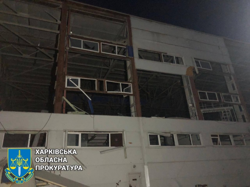 Росіяни вдарили протикорабельною ракетою по Мерефі під Харковом: є постраждала 1 Росіяни вдарили протикорабельною ракетою по Мерефі під Харковом: є постраждала