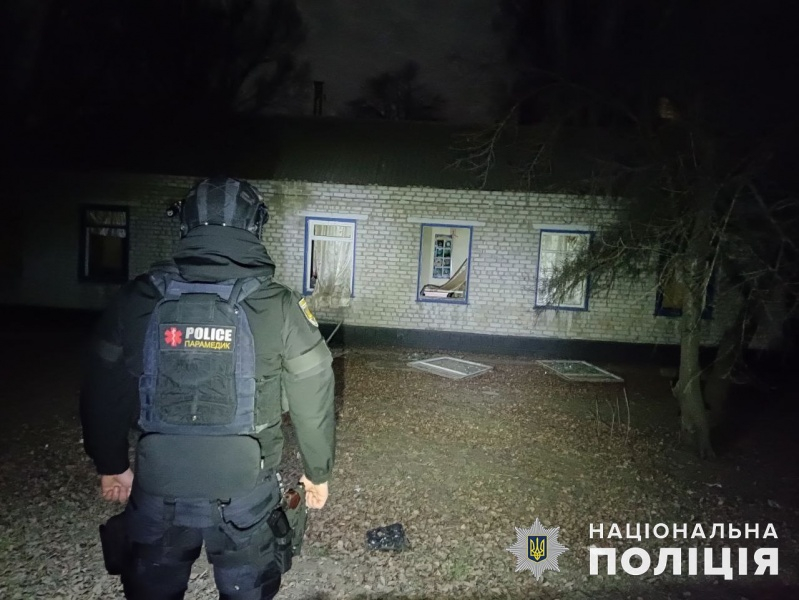 Росіяни вночі обстріляли вокзал в Костянтинівці, є поранена та руйнування 3 Росіяни вночі обстріляли вокзал в Костянтинівці, є поранена та руйнування