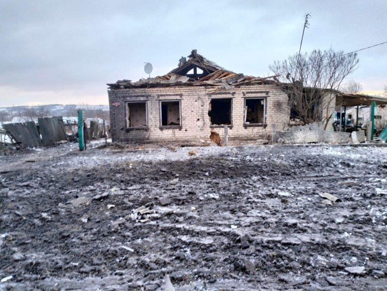 Росіяни завдали авіаударів по Куп'янському району: загинула жінка, палає школа (фото) 2 Росіяни завдали авіаударів по Куп'янському району: загинула жінка, палає школа (фото)