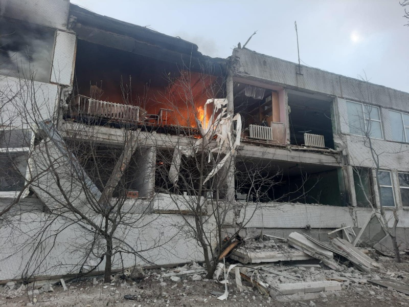 Росіяни завдали авіаударів по Куп'янському району: загинула жінка, палає школа (фото) 3 Росіяни завдали авіаударів по Куп'янському району: загинула жінка, палає школа (фото)