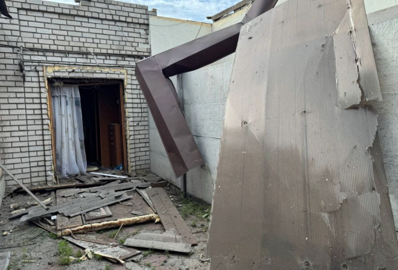 Росіяни зранку обстріляли Дніпро ракетами, багато поранених, серед них діти 13 Росіяни зранку обстріляли Дніпро ракетами, багато поранених, серед них діти