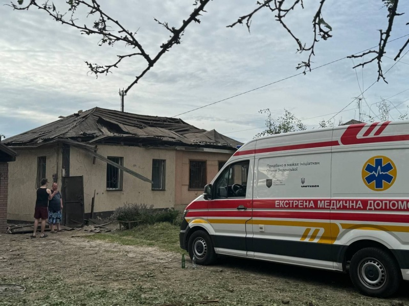 Росіяни зранку обстріляли Дніпро ракетами, багато поранених, серед них діти 7 Росіяни зранку обстріляли Дніпро ракетами, багато поранених, серед них діти