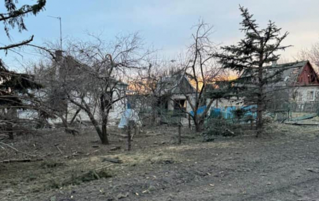 Россияне атаковали из ''Ураганов'' село в Донецкой области: один человек погиб, ранены 4 подростка 1 Россияне атаковали из ''Ураганов'' село в Донецкой области: один человек погиб, ранены 4 подростка