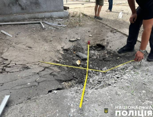 Россияне атаковали три района Херсонской области: В Антоновке погибла женщина, еще 14 человек были ранены 