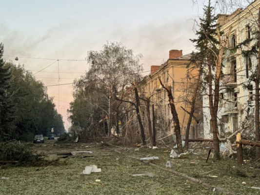 Россияне нанесли 3 удара ФАБами по центру Краматорска: 9 раненых 