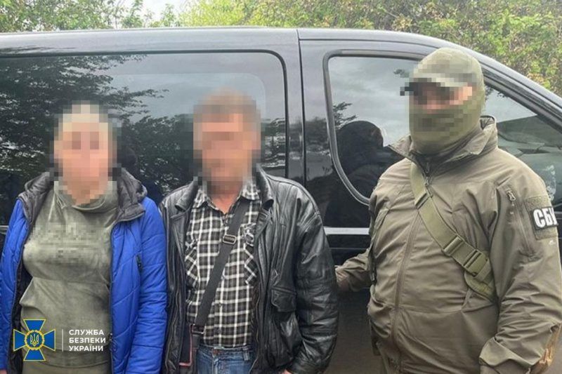 СБУ затримала весь склад "виборчої комісії" РФ у Бериславському районі (фото) 3 СБУ затримала весь склад "виборчої комісії" РФ у Бериславському районі (фото)