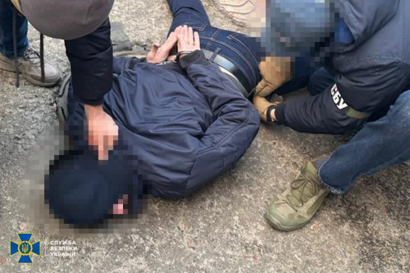 Шпигували за відомими волонтерами й посадовцями. СБУ викрила мережу агентів ФСБ
