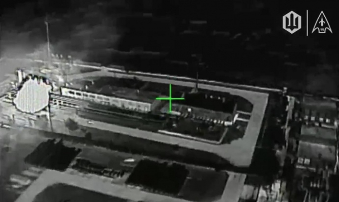 Силы беспилотных систем поразили 3 газораспределительные станции в Луганской области 2 Силы беспилотных систем поразили 3 газораспределительные станции в Луганской области