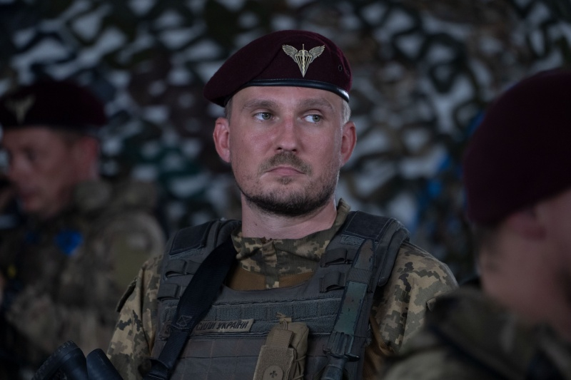 Сирський нагородив десантників, які беруть участь в курській операції