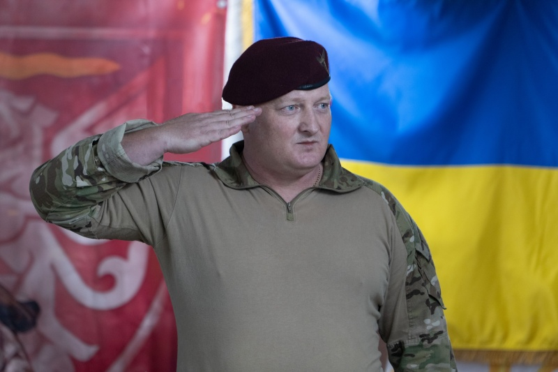 Сирський нагородив десантників, які беруть участь в курській операції