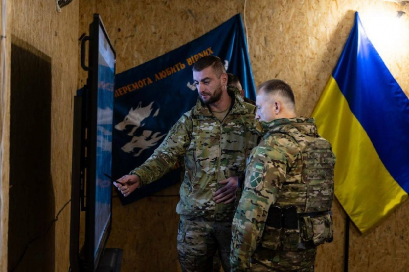 Сирський з'їздив на Донбас та прийняв низку рішень на "гарячих" напрямках: що відомо 3 Сирський з'їздив на Донбас та прийняв низку рішень на "гарячих" напрямках: що відомо