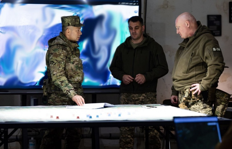 Сирський з'їздив на Курський напрямок і прийняв низку рішень: що відомо