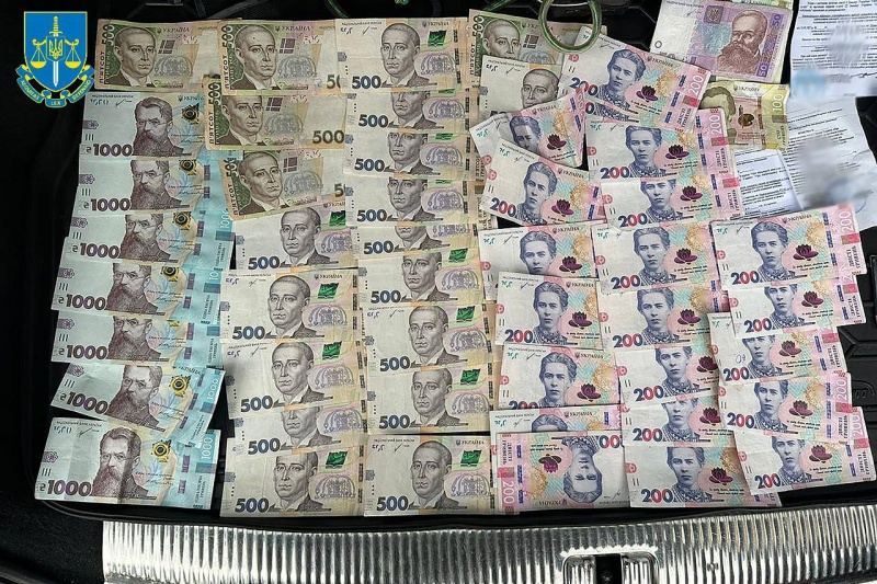 У Дніпрі викрили адвоката, який допомагав ухилятися від мобілізації за 25 тисяч доларів