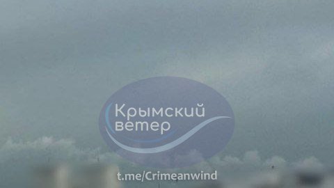 У Севастополі вибухи, місцеві повідомляють про "приліт" по аеродрому "Бельбек" 1 У Севастополі вибухи, місцеві повідомляють про "приліт" по аеродрому "Бельбек"