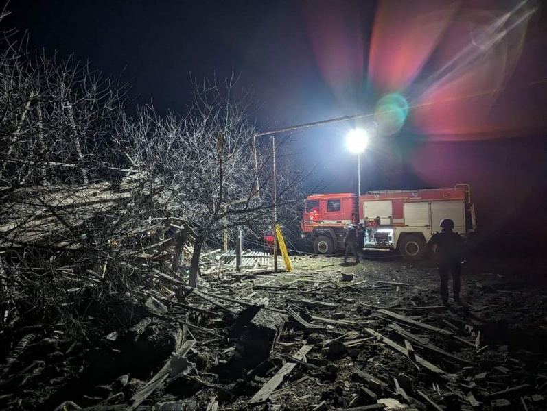 Удар РФ по Покровському району: в ОВА та ДСНС оновили дані про жертви і наслідки 4 Удар РФ по Покровському району: в ОВА та ДСНС оновили дані про жертви і наслідки