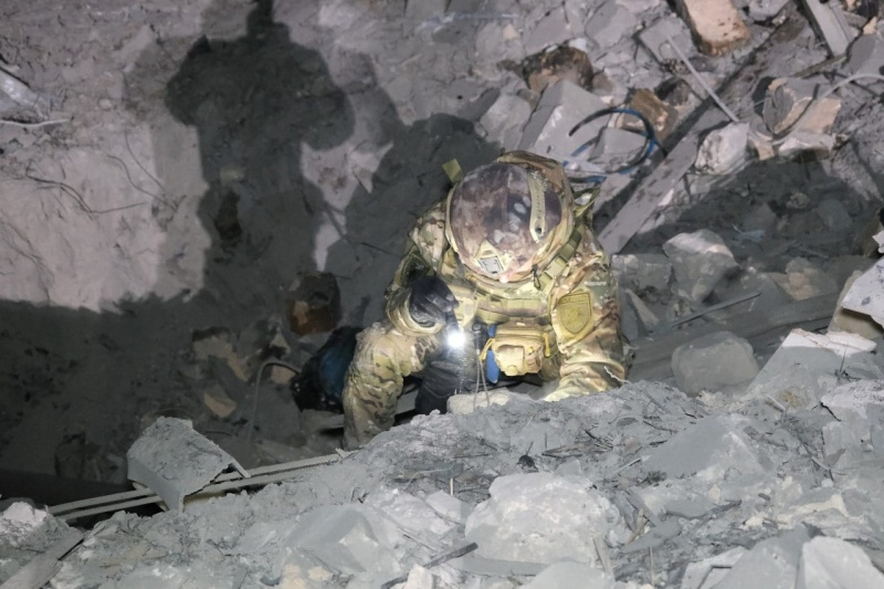 Удар РФ по Покровському району: в ОВА та ДСНС оновили дані про жертви і наслідки 8 Удар РФ по Покровському району: в ОВА та ДСНС оновили дані про жертви і наслідки