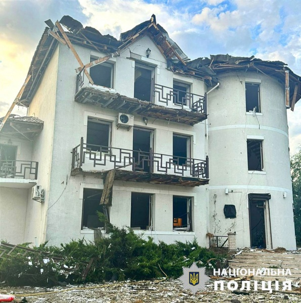 Уламки дрону пошкодили будинок російського опозиціонера Пономарьова, - джерело 1 Уламки дрону пошкодили будинок російського опозиціонера Пономарьова, - джерело