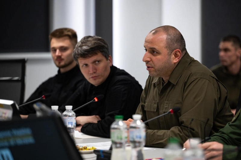 Умєров і комісар ЄС Кубілюс обговорили підготовку бригад стратегічного резерву 1 Умєров і комісар ЄС Кубілюс обговорили підготовку бригад стратегічного резерву