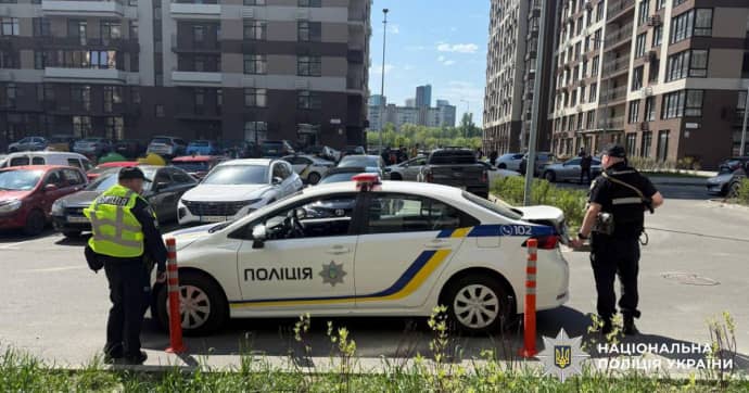 В Киеве двое мужчин поссорились на парковке: закончилось стрельбой 1 В Киеве двое мужчин поссорились на парковке: закончилось стрельбой